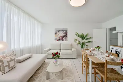 Ein Sitzbereich in der Unterkunft Beautiful and spacious 4-Room Apartments in City Center