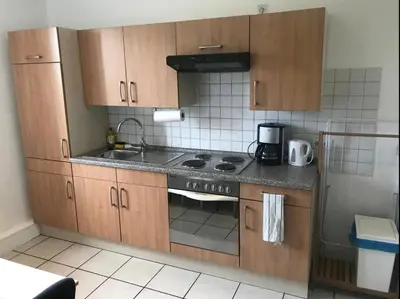 Küche/Küchenzeile in der Unterkunft Apartment, parterre, für 3 Gäste, Zentral gelegen, Mitsubishi Halle