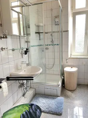 Ein Badezimmer in der Unterkunft Sternbusch Wohnung, perfekte Lage zwischen Uni und Hbf Duisburg