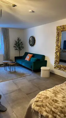 Ein Sitzbereich in der Unterkunft Stilvolles Apartment nähe Messe Düsseldorf in Duisburg Süd
