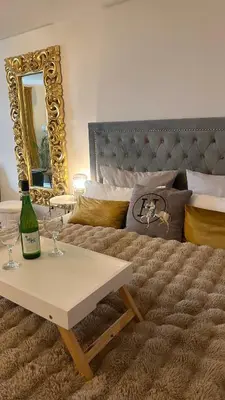 Ein Sitzbereich in der Unterkunft Stilvolles Apartment nähe Messe Düsseldorf in Duisburg Süd