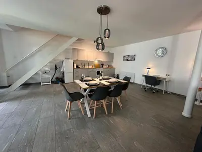Ein Sitzbereich in der Unterkunft 20-traumhaftes-modernes Loft über 2 Etagen in bester Lage von W-Elberfeld-Super Ausstattung