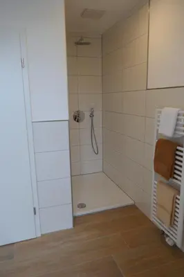 Ein Badezimmer in der Unterkunft Hotel van Lendt garni