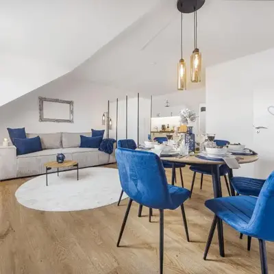 Exquisite Superior Suite 80m2 mit 2 Schlafzimmern & Badewanne - Messe Essen