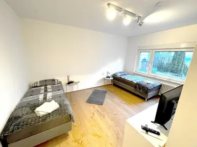 Ein Bett oder Betten in einem Zimmer der Unterkunft VAZ Apartments Schürmann für Monteure, Küche, WLAN, Parkplatz, Autobahnnah