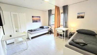 Ein Bett oder Betten in einem Zimmer der Unterkunft -CS24- Six rooms apartment with terrace - KP01