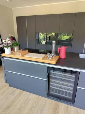 Küche/Küchenzeile in der Unterkunft Großzügige Ferienwohnung in innovativem Zero-Emissionen Haus