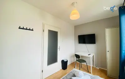 TV/Unterhaltungsangebot in der Unterkunft SASI HOMES WorkNest