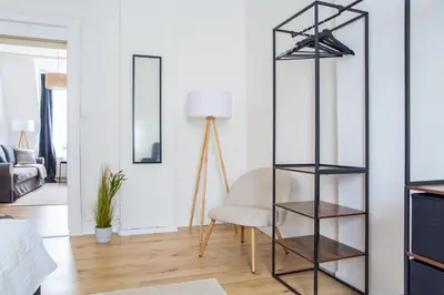 Ein Bett oder Betten in einem Zimmer der Unterkunft stayVision FS43 Wohnung 7 - 1 Schlafzimmer - 4 Gäste - top WLAN