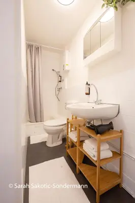 Ein Badezimmer in der Unterkunft stayVision FS43 Wohnung 7 - 1 Schlafzimmer - 4 Gäste - top WLAN
