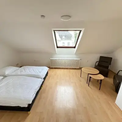 CITY APARTMENT - Business