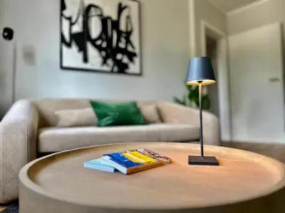 Ein Sitzbereich in der Unterkunft Sankt Göres Suites