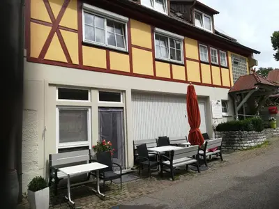 Das Gebäude in dem sich das Bed & Breakfast befindet