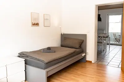Ein Sitzbereich in der Unterkunft CosyHomes24 - Centrally with parking space and balcony - GE09b
