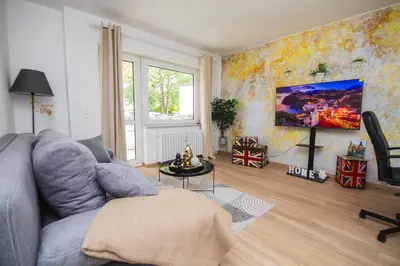 TV/Unterhaltungsangebot in der Unterkunft Dortmunder Erdgeschoss-Luxusloft mit großen Balkon, Netflix und 250 Mbytes Highspeed Wifi