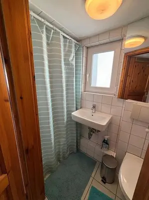 Ein Badezimmer in der Unterkunft Maisonette Wohnung Bolkerstraße in Düsseldorf