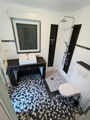 Ein Badezimmer in der Unterkunft Big comfort Bungalow incl Carcharger