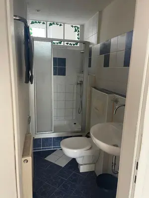 Ein Badezimmer in der Unterkunft ES-Unterkunft Dinslaken