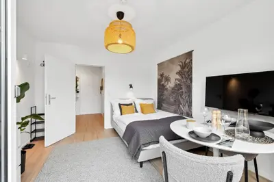 TV/Unterhaltungsangebot in der Unterkunft City - Luxus Apartment Lift & Parken -Nähe DUS & Dortmund & Köln & Essen