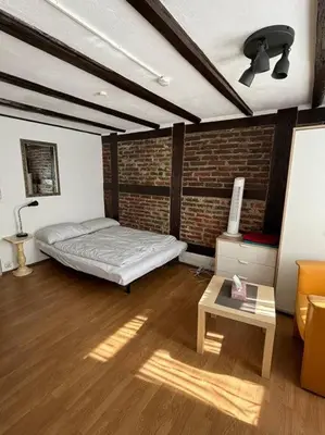 Ein Bett oder Betten in einem Zimmer der Unterkunft Duesseldorf altstadt bolkerstr