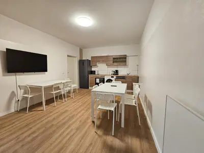 Küche/Küchenzeile in der Unterkunft T&K Apartments - Solingen - 3-6 Zimmer Grand Apartments with private parking for all vehicles
