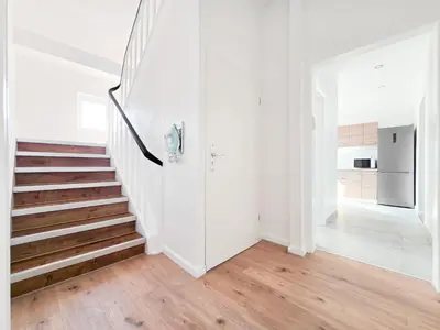 Küche/Küchenzeile in der Unterkunft Tolstov Apartments - 6 Zimmer Wohnungen - 15 Min zur Messe DUS