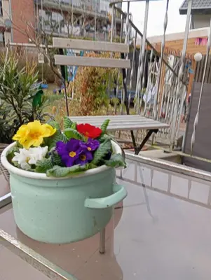 Ein Balkon oder eine Terrasse in der Unterkunft Wohnung im Grünen in Messenähe
