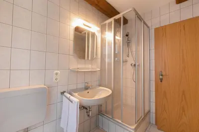 Ein Badezimmer in der Unterkunft Hotel Stadt Lüdenscheid, Domizil Herzogstraße