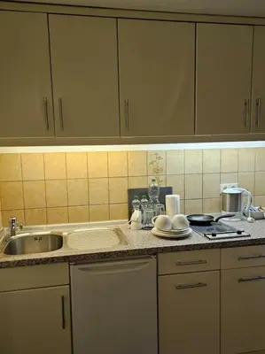 Küche/Küchenzeile in der Unterkunft Ferienwohnung Löhr Essen Kettwig