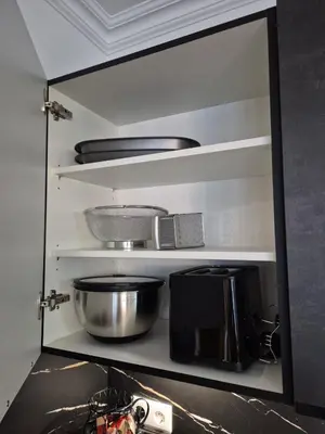 Küche/Küchenzeile in der Unterkunft Luxsuite Still und Komfort 1 Balkon Grill TV-75 Zoll