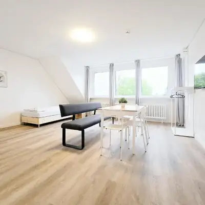 Tolstov Apartments - 3 Room Apartments - 25 min Messe DUS