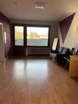 Ein Sitzbereich in der Unterkunft Amazing entire Apartment, U79&S1, Messe, Airport, Hbf, 6-Seen-Platte