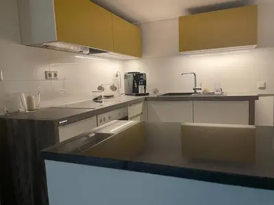 Küche/Küchenzeile in der Unterkunft Wohnung in Meerbusch
