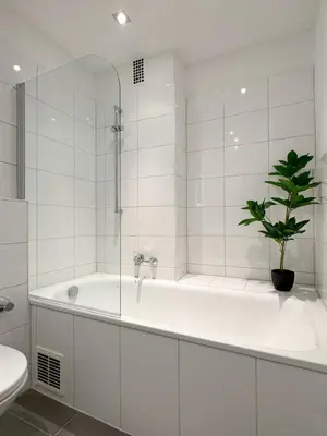 Ein Badezimmer in der Unterkunft Moderne City-Wohnung mit Self Check-In und Free Wifi im Zentrum