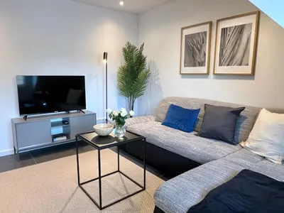 TV/Unterhaltungsangebot in der Unterkunft LUNA & SOL APARTMENTS Essen
