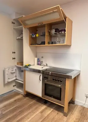 Küche/Küchenzeile in der Unterkunft Apartment nah Flughafen, Messe, Arena, Dome