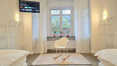 Ein Bett oder Betten in einem Zimmer der Unterkunft 122qm-Apartment - 4 Zimmer I Zentral I Küche I Balkon I Parken I WLAN