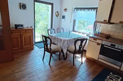 Küche/Küchenzeile in der Unterkunft Siedlungshaus im Grünen