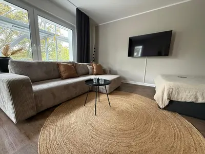 TV/Unterhaltungsangebot in der Unterkunft Messe Essen, Modernes Apartment mit Küche, Balkon & Self-Check-in