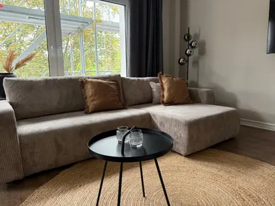 Ein Sitzbereich in der Unterkunft Messe Essen, Modernes Apartment mit Küche, Balkon & Self-Check-in
