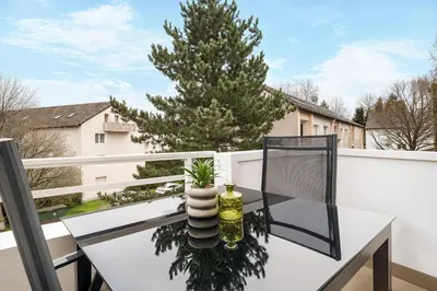Ein Balkon oder eine Terrasse in der Unterkunft Smart Home - Near Essen, Oberhausen, Bottrop - Perfect for 6 Guests! Balcony - Netflix - Smart TV