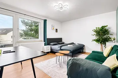 Ein Sitzbereich in der Unterkunft Smart Home - Near Essen, Oberhausen, Bottrop - Perfect for 6 Guests! Balcony - Netflix - Smart TV