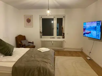 TV/Unterhaltungsangebot in der Unterkunft Monteur- und Ferienwohnung mit sehr guter Anbindung