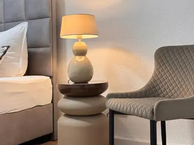 Ein Bett oder Betten in einem Zimmer der Unterkunft 100qm City Wohnung für 6 mit Privatparkplatz
