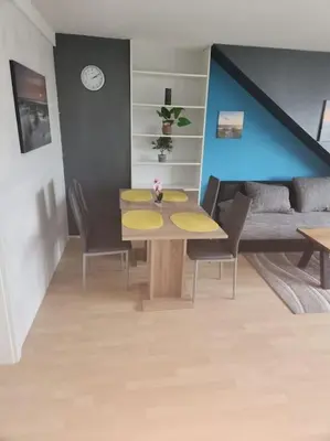 Ein Sitzbereich in der Unterkunft Monteurwohnung in Marl - Lipper 27 - DG