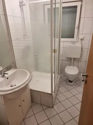 Ein Badezimmer in der Unterkunft Monteurwohnung in Marl - Kamp 13 - EGR
