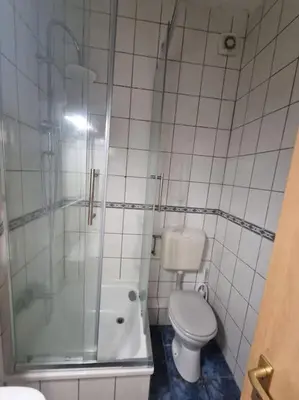Ein Badezimmer in der Unterkunft Monteurunterkunft Nähe CentrO Oberhausen - 1OGL