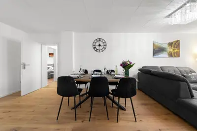 Ein Sitzbereich in der Unterkunft VlNFUL2 Premium-Apartment mit Balkon und Parkplatz