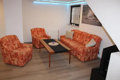 Ein Sitzbereich in der Unterkunft FeWo Oberhausen-Styrum