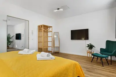 Ein Bett oder Betten in einem Zimmer der Unterkunft ROTH Apartments Solingen-HBF